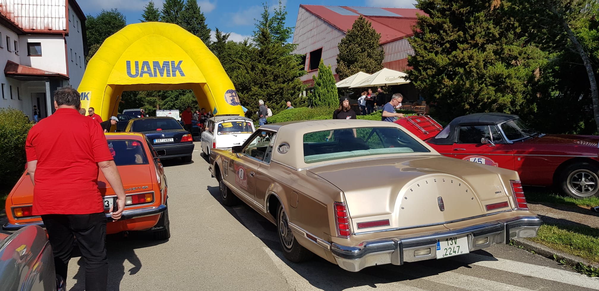 300 MIL ZEMÍ ČESKOU